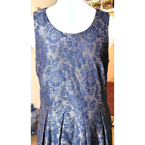 Forever 21 Plus Size Dress XL Blue Sleeveless Lace Fit & Flare Cocktail Glam Y2K - Picture 2 of 8